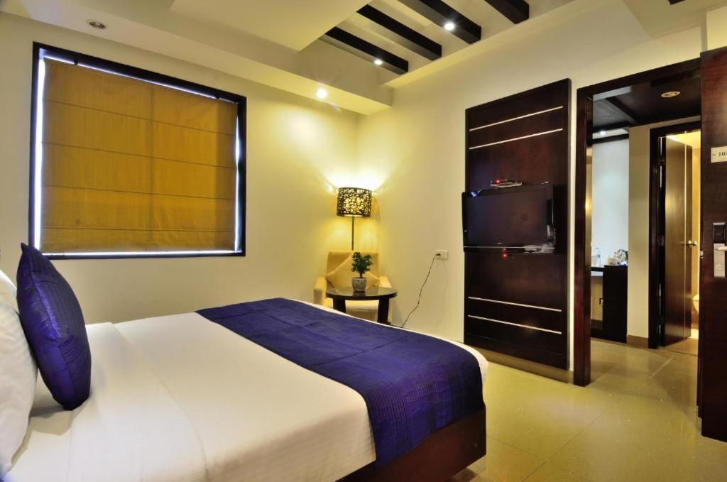 Airport Hotel Gross Palace Neu-Delhi Exterior foto