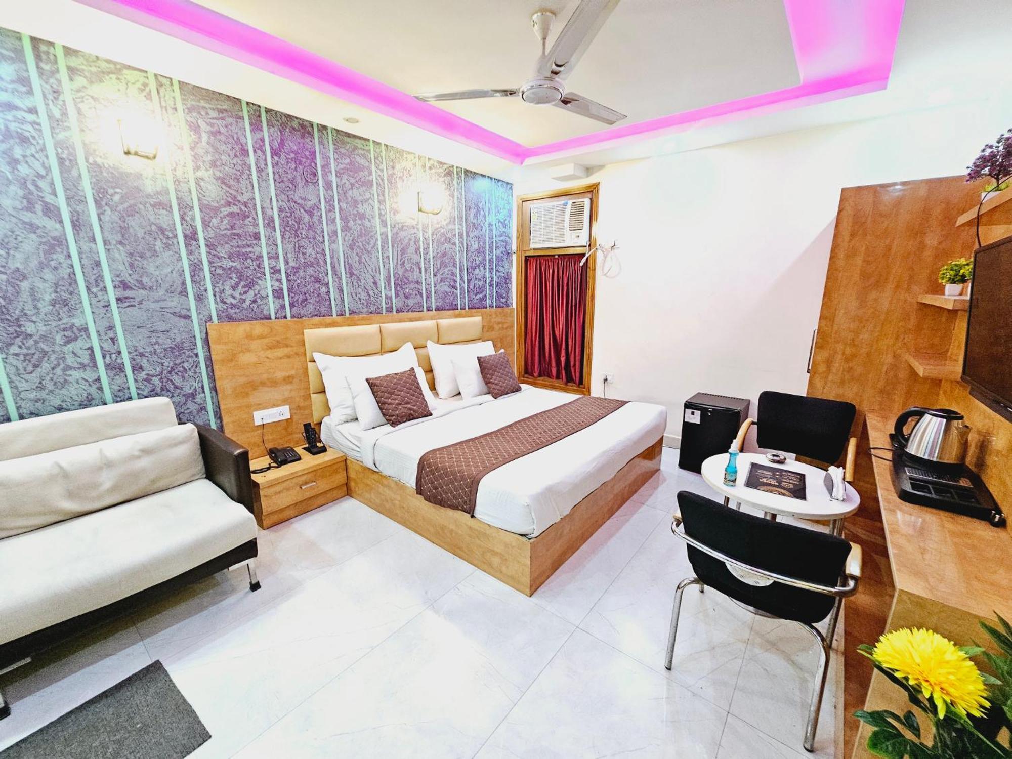 Airport Hotel Gross Palace Neu-Delhi Exterior foto