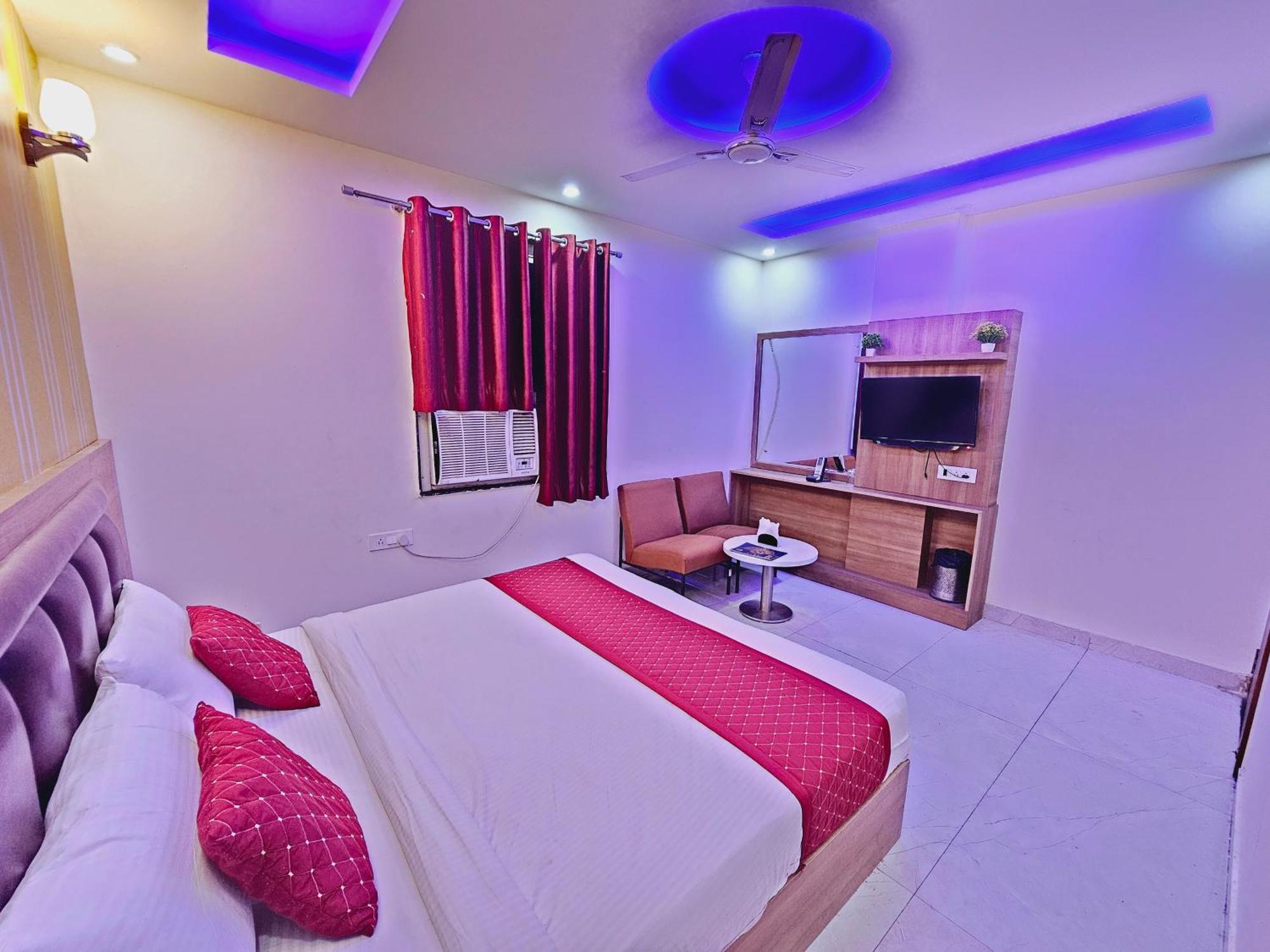 Airport Hotel Gross Palace Neu-Delhi Exterior foto